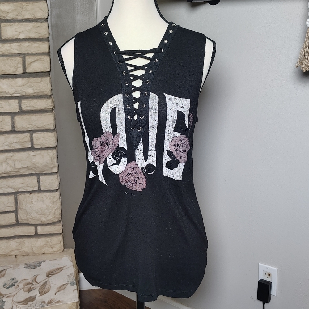 Occasion Black Lace-Up Floral Graphic Tank Top Medium